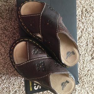 Dr Martens Sandals